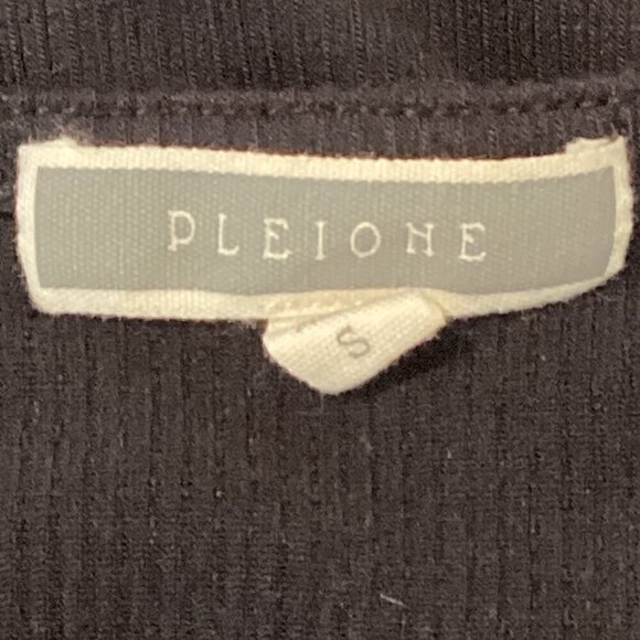 Pleione Short Sleeve V-Neck Bodysuit Top S Stretch Ribbed Knit Black 284G - Picture 7 of 8